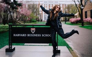 Thalía dio una conferencia en Harvard: “Me llena de orgullo y felicidad” - Gente - ABC Color