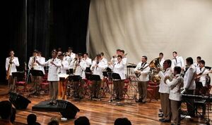 Diario HOY | Orquesta y banda sinfónica de la Policía Nacional, en primer concierto de temporada 2023