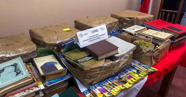 La Nación / Donan 400 libros para lectura de reos en una penitenciaría