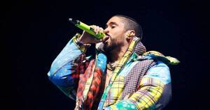 La Nación / Viral: Bad Bunny paró su concierto para asistir a una embarazada
