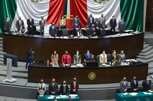 Comisión de diputados mexicanos aprueba dos días de descanso obligatorios - MarketData