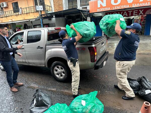 Dinapi incauta gran cantidad de prendas falsificadas | 1000 Noticias