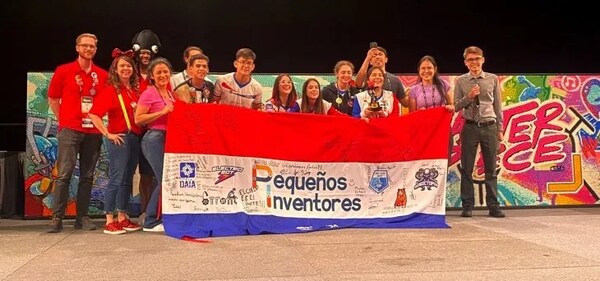 PRIMEROS EN MUNDIAL DE ROBÓTICA