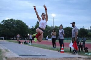 Un salto a la pista para el torneo de atletismo - Polideportivo - ABC Color