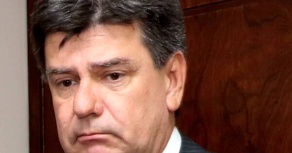 La Nación / Gremio de funcionarios rechaza la figura de Alegre