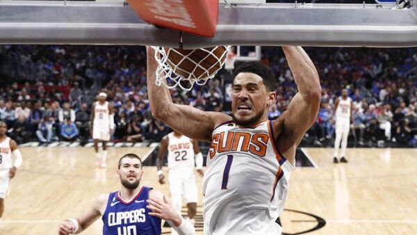 Devin Booker maravilla y los Suns están en semifinales