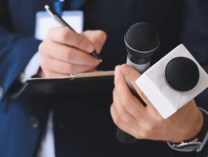 Presentan proyecto de protección a periodistas y defensores de Derechos Humanos · Radio Monumental 1080 AM
