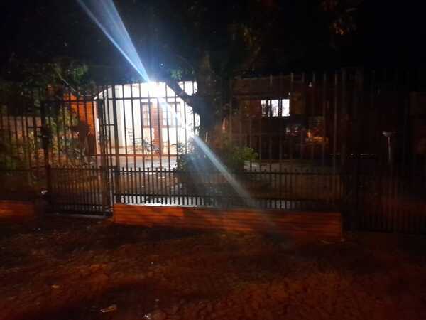 ASALTANTES PERPETRARON ROBO EN DESPENSA DE NATALIO - Itapúa Noticias