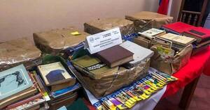 La Nación / Donan 400 libros para reos de una penitenciaría