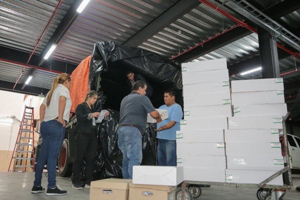 Comenzó la distribución de máquinas de votar y útiles electorales - Megacadena — Últimas Noticias de Paraguay