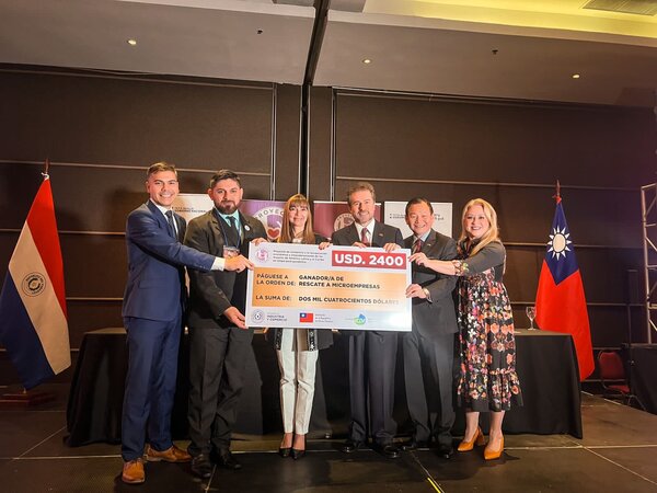 Taiwán apoya a 144 microempresarios paraguayos con USD 2.400 no reembolsables | 1000 Noticias