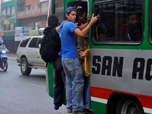 SET detectó “salarios muy altos” para choferes y gastos “que no tienen nada que ver con transporte”  - Economía - ABC Color