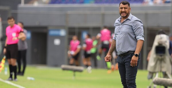 Versus / Mario Jara tiene nuevo equipo en el fútbol paraguayo