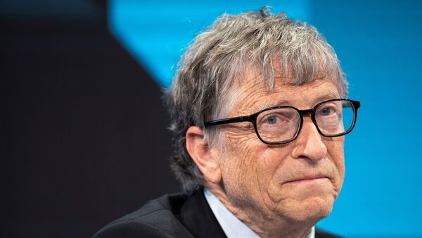 Bill Gates asegura que la IA podrá enseñar a leer y escribir a los niños