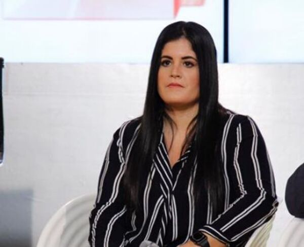 Belén Whittingslow volverá al país ya que Corte anuló su orden de captura