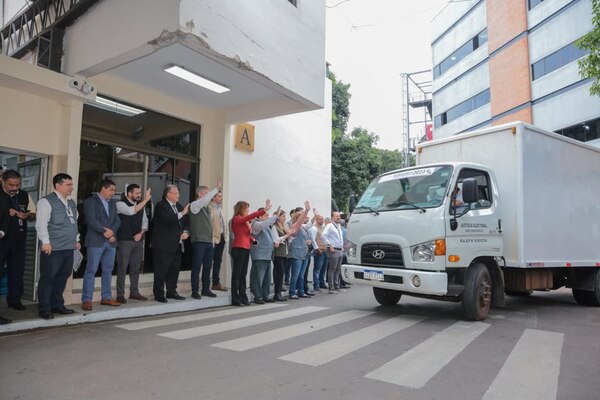 Diario HOY | Elecciones 2023: parten maletines y máquinas de votación al interior del país
