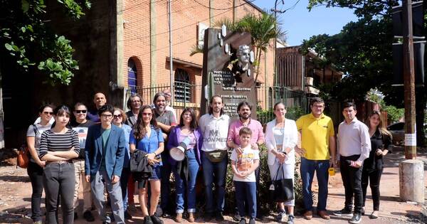 La Nación / Periodistas celebran su día reivindicando mayor protección en el ejercicio de la profesión