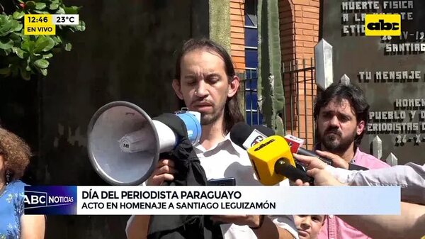Día del Periodista Paraguayo: Acto en homenaje a Santiago Leguizamón - ABC Noticias - ABC Color