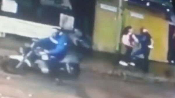 Una mujer sufre un violento ataque de motochorros en Ñemby