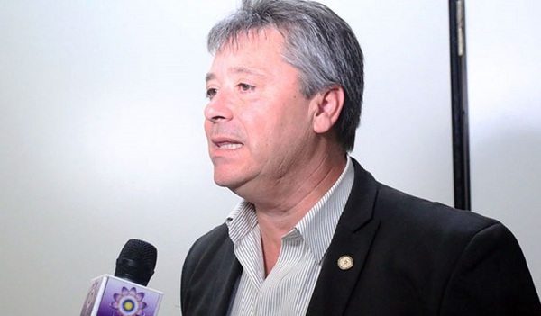 “El periodista debe tener libertad absoluta en su trabajo”, dice presidente Diputados