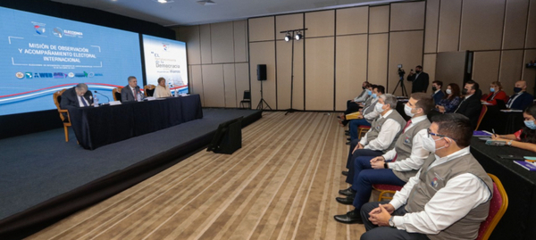 La Misión de Observación Electoral de la OEA velan por la transparencia en una reñida votación en Paraguay - Revista PLUS