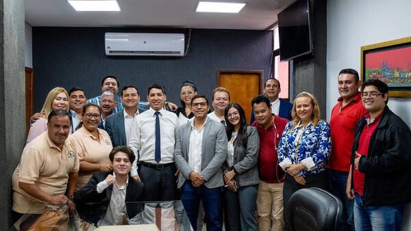 Hernán Domínguez saludó a los periodistas en su día - San Lorenzo Hoy