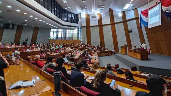 Diario HOY | Presentan proyecto de protección a periodistas