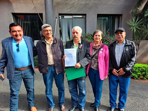Denuncian daño patrimonial 50 años después de firma del Tratado de Itaipú - Economía - ABC Color