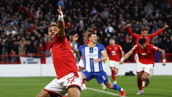 El Brighton de Julio Enciso cayó goleado ante el Nottingham Forest