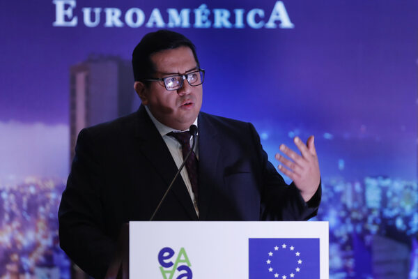 Gobierno peruano rebaja a 2,5 % la previsión de crecimiento económico en 2023 - MarketData
