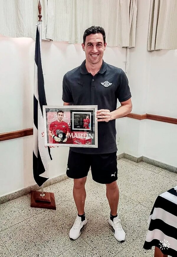 Martín Silva es el arquero que menos goles ha recibido en el Apertura - Fútbol - ABC Color