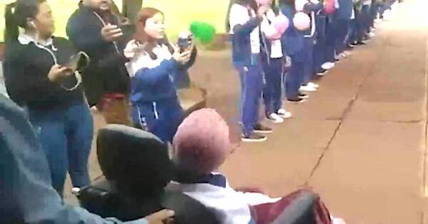 La Nación / La niña víctima de bala perdida volvió a clases