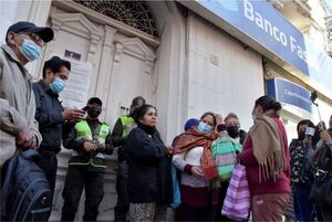 Máxima tensión en Bolivia: El gobierno intervino uno de los bancos más grandes del país - Informatepy.com