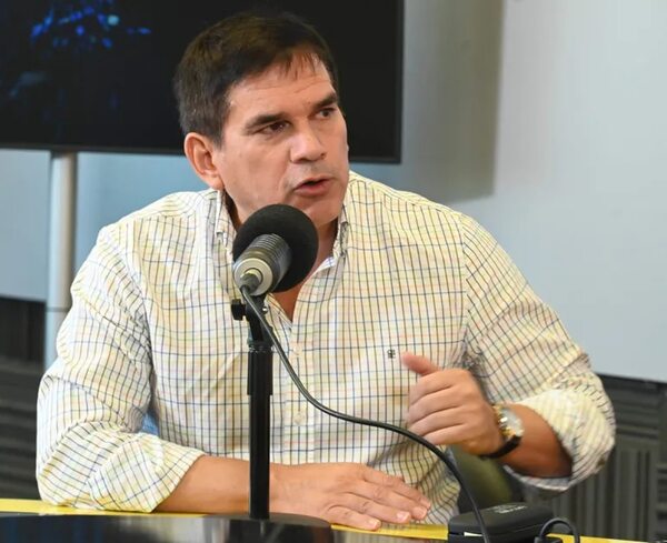 Baruja habla de “persecución” contra Cartes y afirma que el 80% de los medios está “a muerte” contra la ANR - Política - ABC Color