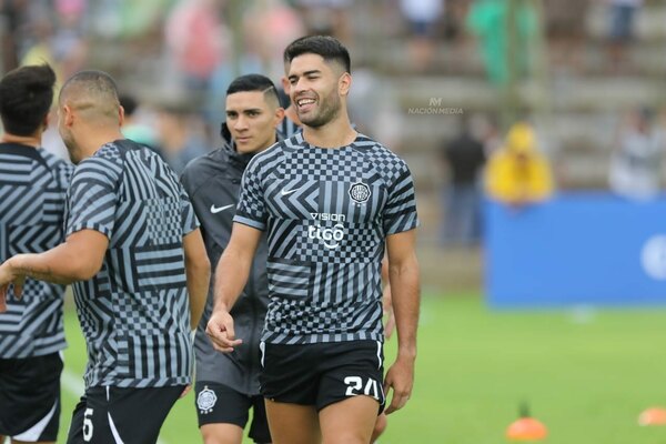 Versus / Brian Montenegro, la gran novedad entre los concentrados de Olimpia
