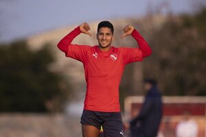 Versus / ¡Increíble! Hinchas de Independiente organizan colecta para pagar la deuda por Cecilio Domínguez