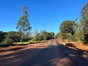 Prosigue la construcción de nuevos tramos asfaltados en dos distritos de Itapúa
