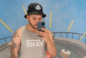 Cantante paraguayo detenido por prostituir mujeres con bandas que operaban en España - Noticiero Paraguay