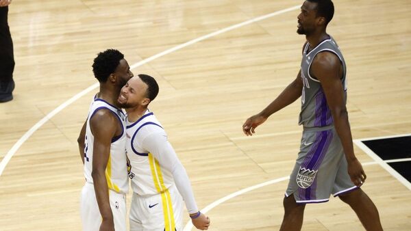Los Warriors acarician las semifinales del Oeste