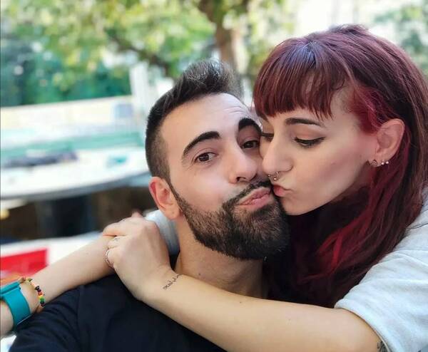 Ella y él tienen el mismo papá, tuvieron dos hijos y hoy pelan para que los dejen casarse
