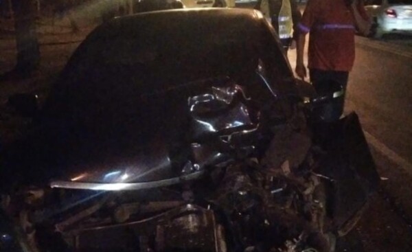 Conductores salieron ilesos tras aparatoso accidente