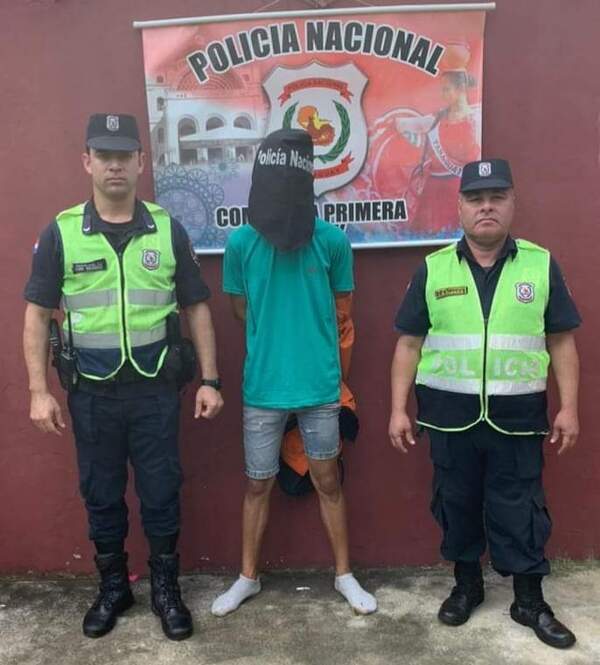 Pokovi que corrió con cartera de turista rapai ho’u iparte - La Clave