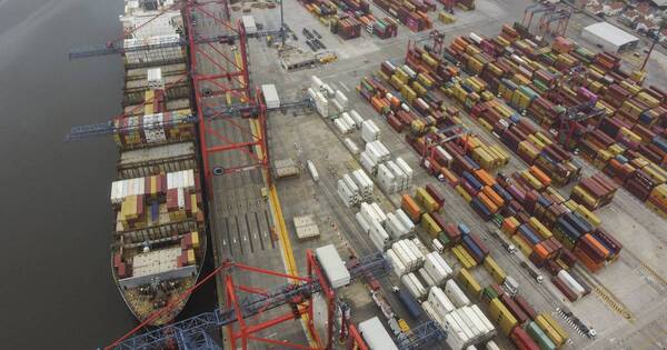 La Nación / Crisis cambiaria: Argentina pagará a China con yuanes por importaciones