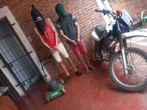 Policía recupera objetos hurtados y aprehende a dos sospechosos en Arroyo Porã