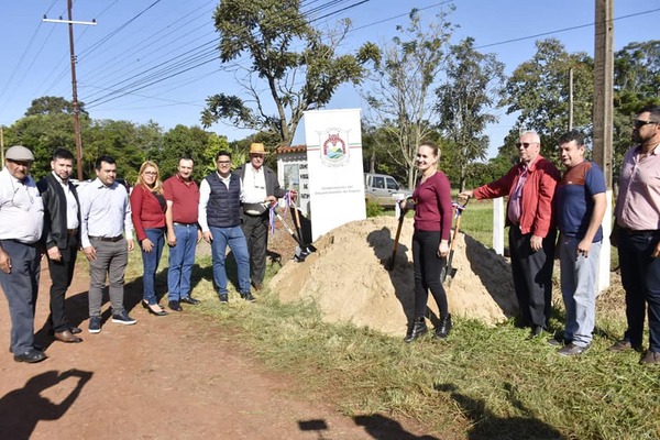 COMIENZA LA CONSTRUCCIÓN DE OBRA VIAL EN CAPITÁN MIRANDA FINANCIADA POR LA GOBERNACIÓN DE ITAPÚA - Itapúa Noticias