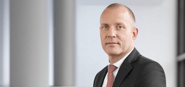 Credit Suisse nombra como su nuevo director a Michael Strobaek en plena fusión con UBS - Revista PLUS