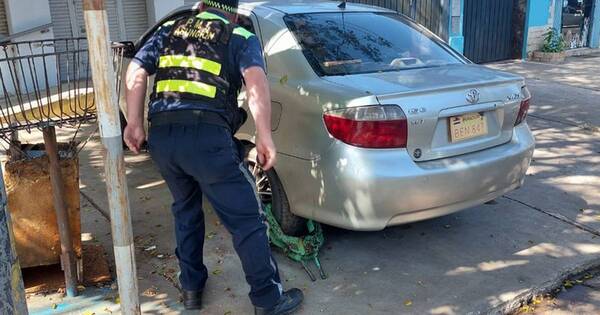 La Nación / PMT desmontó estacionamientos ilegales en zona del Juzgado sobre la Avenida Perón