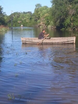 El éxodo de nativos del Bajo Chaco para romper el aislamiento y cobrar subsidio - Noticias del Chaco - ABC Color