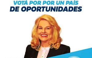Con el Banco de la Dignidad, Pelusa busca sacar de pobreza a familias desde el Senado •