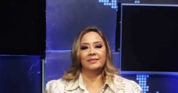 La Nación / “Creo que este país es de los jóvenes y tienen que tomar la posta”, señaló Carmen Alonso
